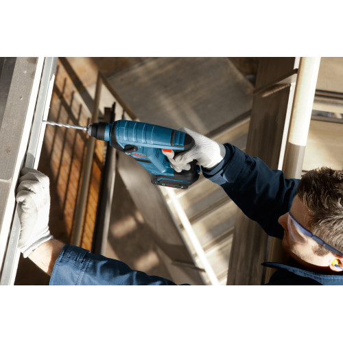 Аккумуляторный перфоратор Li-Ion 18 В, Bosch GBH 18 V-LI Compact (L-Boxx) 0611905308
